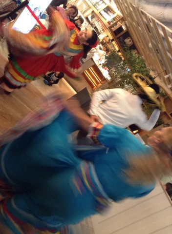 10425418_638525192957556_8668428010901247292_n